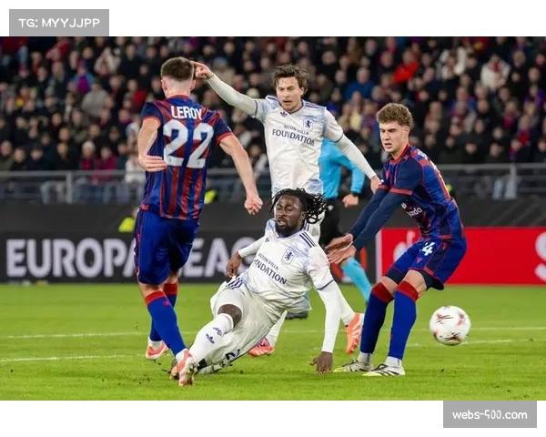 欧协联：阿斯顿维拉主场3-0完胜里尔，占据晋级先机